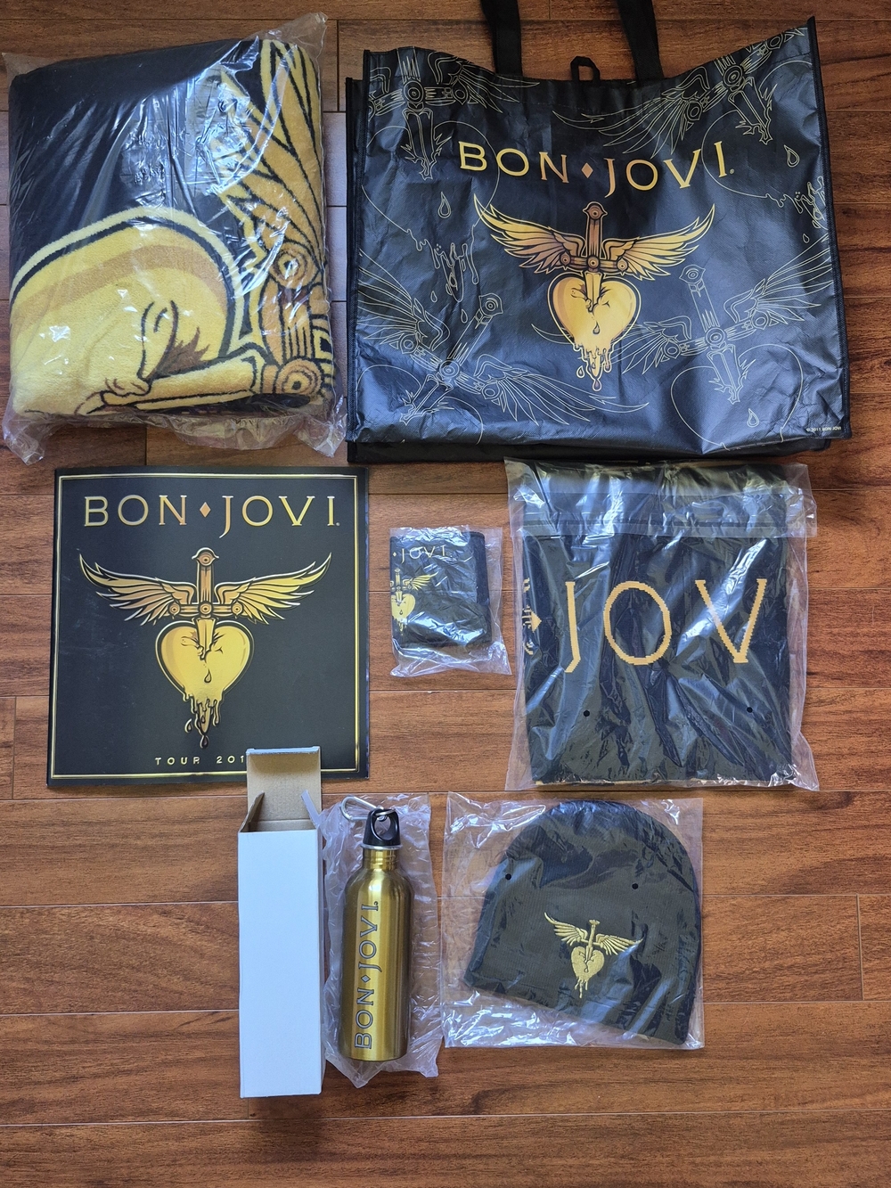 Collectible Bon Jovi 2011 VIP TOUR Merch Bundle in Black & Gold